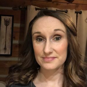 Meet your Posher, Jaclyn